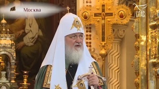 Патриарх Кирилл просит временно не ходить в храмы
