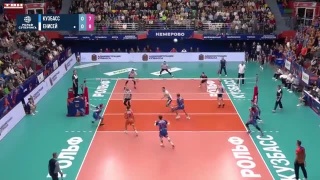Волейбольный «Кузбасс» одержал первую победу в чемпионате Суперлиги