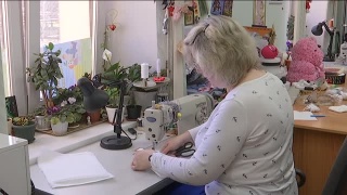 В драмтеатре шьют защитные маски