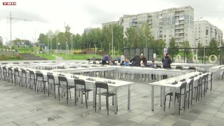 Шахматы на площади Защитников Донбасса
