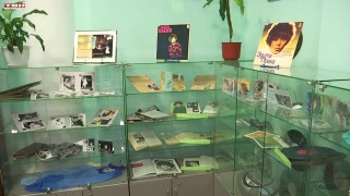 Именные духи Эдиты Пьехи с автографом