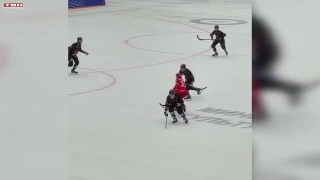 В Кемерове прошёл контрольный матч по хоккею с мячом