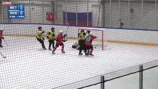 Новокузнецкие хоккеисты стартовали с побед 