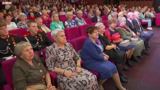 Поздравление ветеранов ЕВРАЗ ЗСМК