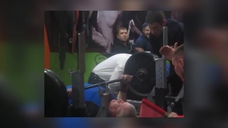 Новокузнечане завоевали медали по жиму лежа 