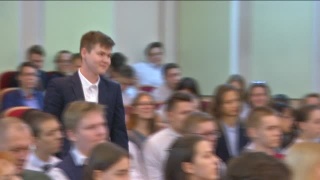 Школьников наградили за олимпиады