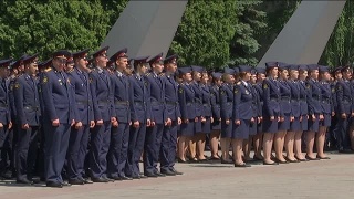 Выпускной в форменной одежде