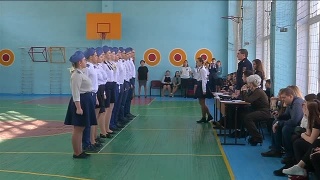 Студенты из Гвинеи в жюри конкурса «Строя и песни»