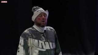 В театр кукол перед школой